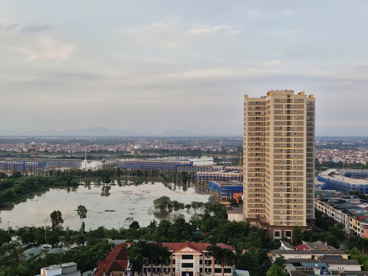 Thị trường BĐS quý III/2025: Gần 38.000 căn đủ điều kiện bán ra thị trường