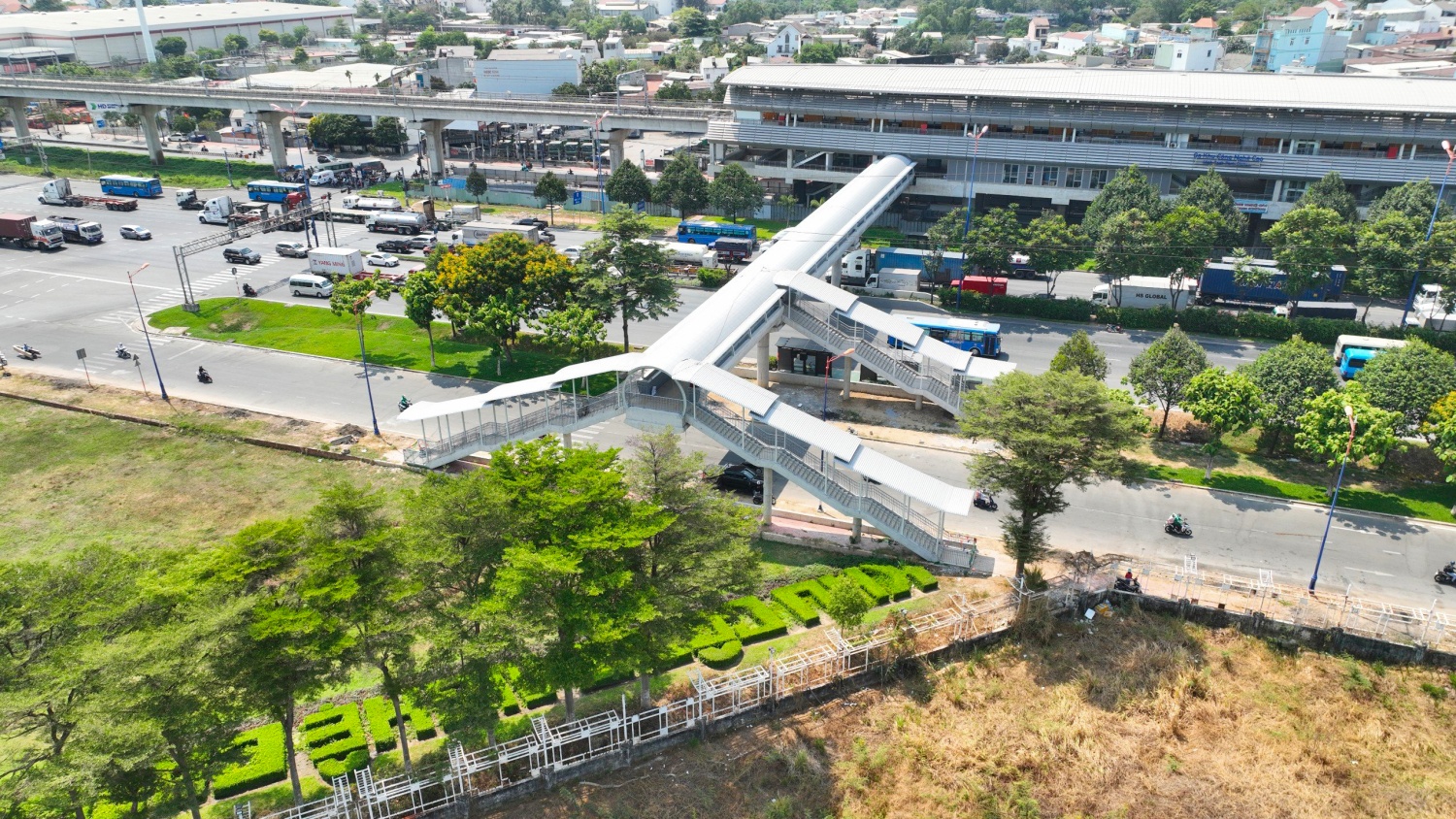 [Chùm ảnh] Toàn cảnh tuyến Metro số 1 TP HCM