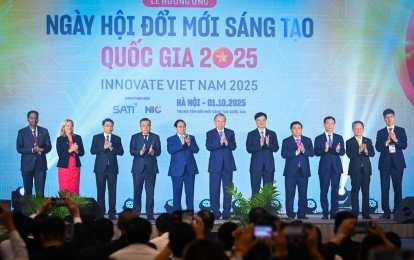 Tiếp tục đẩy mạnh ứng dụng AI, “siêu cảng” Việt Nam SuperPort™ của T&T Group gây ấn tượng mạnh tại VIIE 2025
