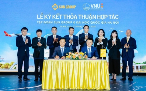 Đại học Quốc gia Hà Nội ký kết hợp tác với Tập đoàn Sun Group trong đào tạo và xây dựng chiến lược