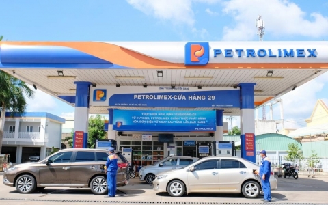 Petrolimex: Tăng tốc lợi nhuận, tiên phong lộ trình năng lượng xanh