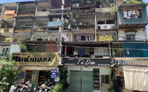 Hà Nội: Sẽ di dời toàn bộ dân tại 10 chung cư cũ nguy hiểm trong quý I/2023