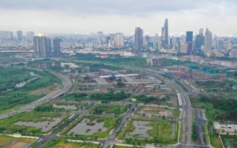 “Bơm” hơn 925.000 tỷ vào bất động sản, ngân hàng nào đang dẫn đầu về cho vay?