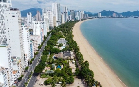 Tin bất động sản ngày 29/1: Khánh Hòa thu hồi hơn 20.000 m2 đất khu nghỉ dưỡng chắn biển Nha Trang